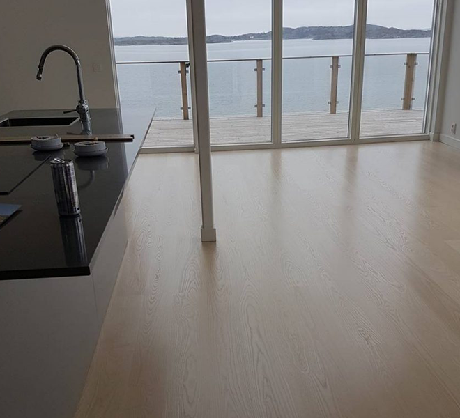 parkettgolv havsutsikt